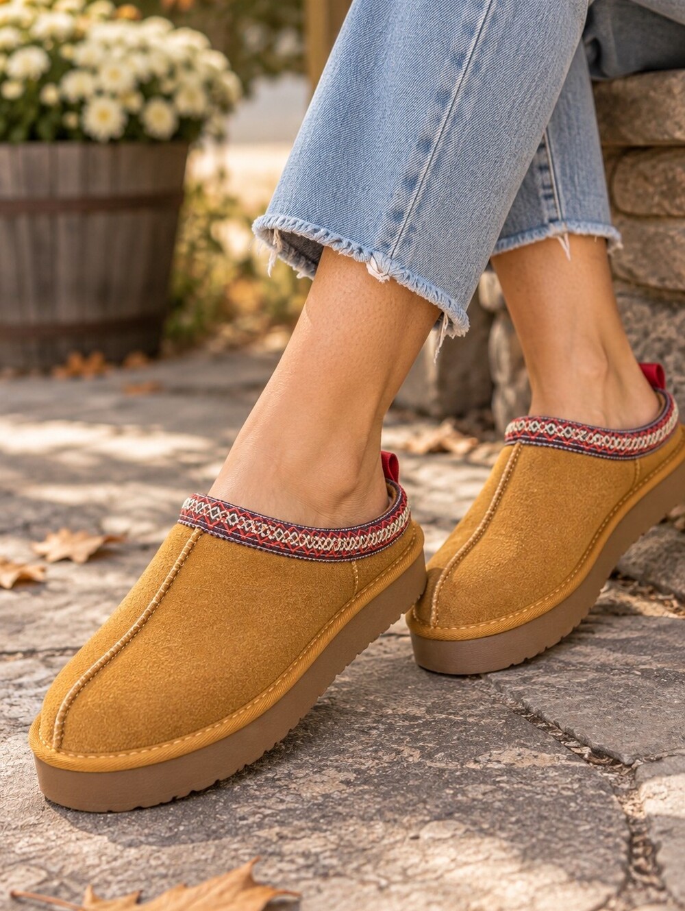 French Connection Tan Faux Shearling Lined Suede Slip-On Mules Clogs Casual Boho